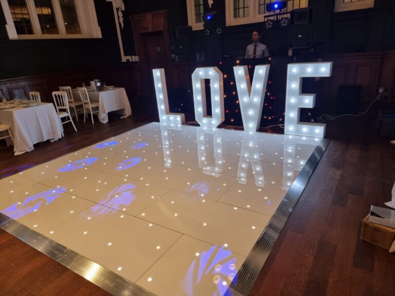 PHOTO 2022 09 22 19 12 29 1 768x576